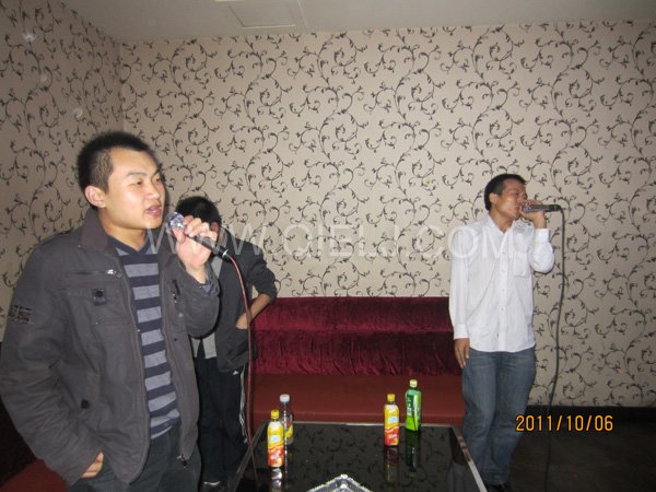 2011年10月，鄭州企鵝糧油機(jī)械有限公司--外貿(mào)部，十一國慶節(jié)團(tuán)體活動！(圖5)
