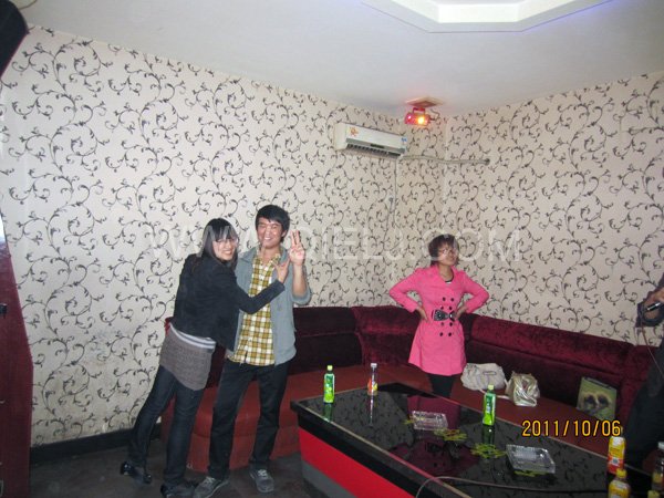 2011年10月，鄭州企鵝糧油機(jī)械有限公司--外貿(mào)部，十一國慶節(jié)團(tuán)體活動！(圖7)